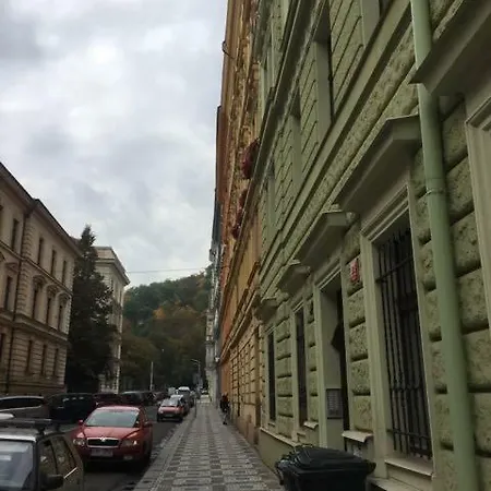 Апартаменты Romantic Petra - Free Parking Friday-sunday Прага